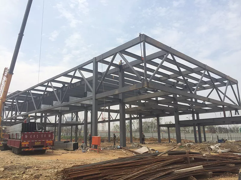 Tại sao chọn xây dựng khung thép cho các tòa nhà hiện đại?
