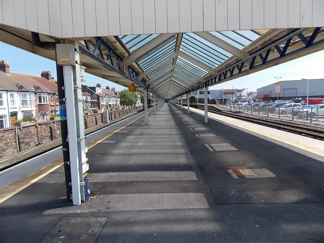 Steel Frame Island Platform Canopy