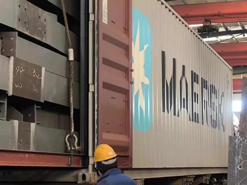 packaging and sea transportation