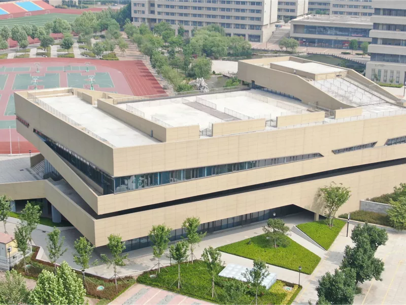 Tòa nhà giáo dục kim loại