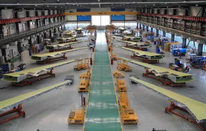 Kết cấu thép Xưởng sản xuất máy bay Xây dựng