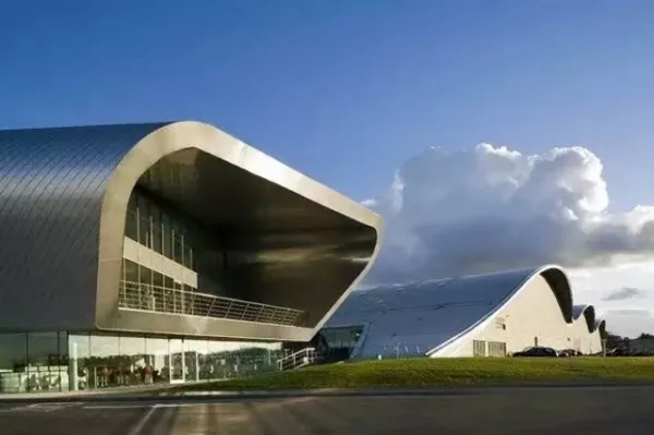 Kết cấu thép kinh doanh Jet Terminal